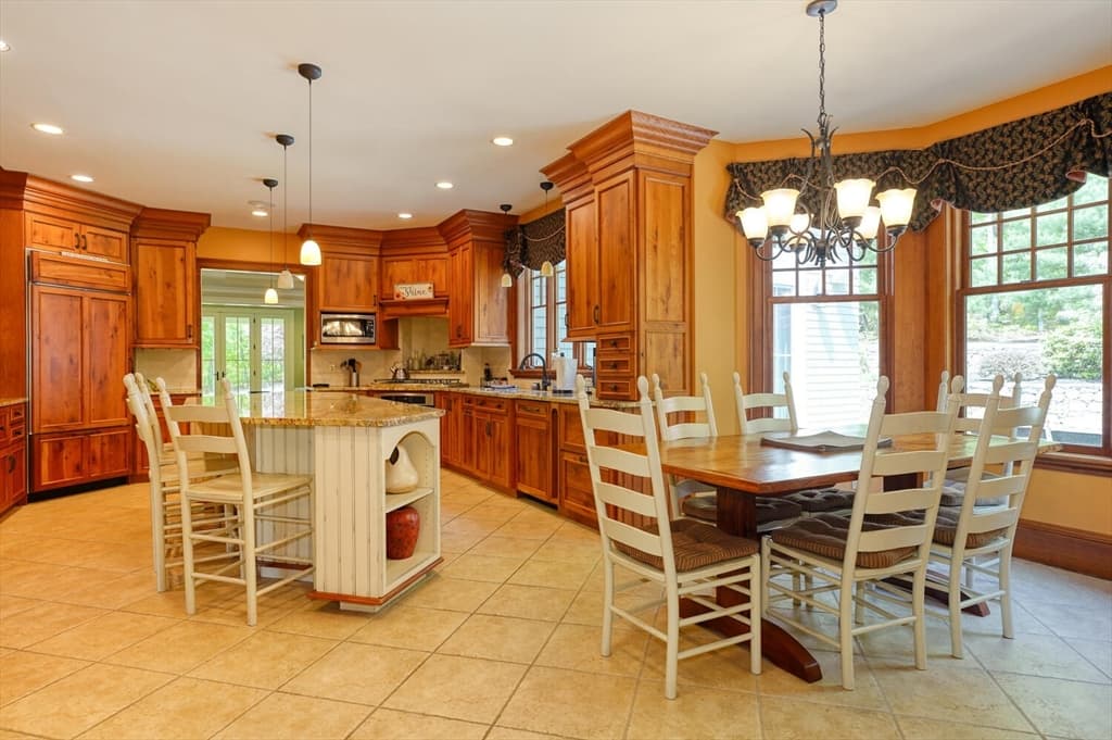 Casa em Northborough — foto 8