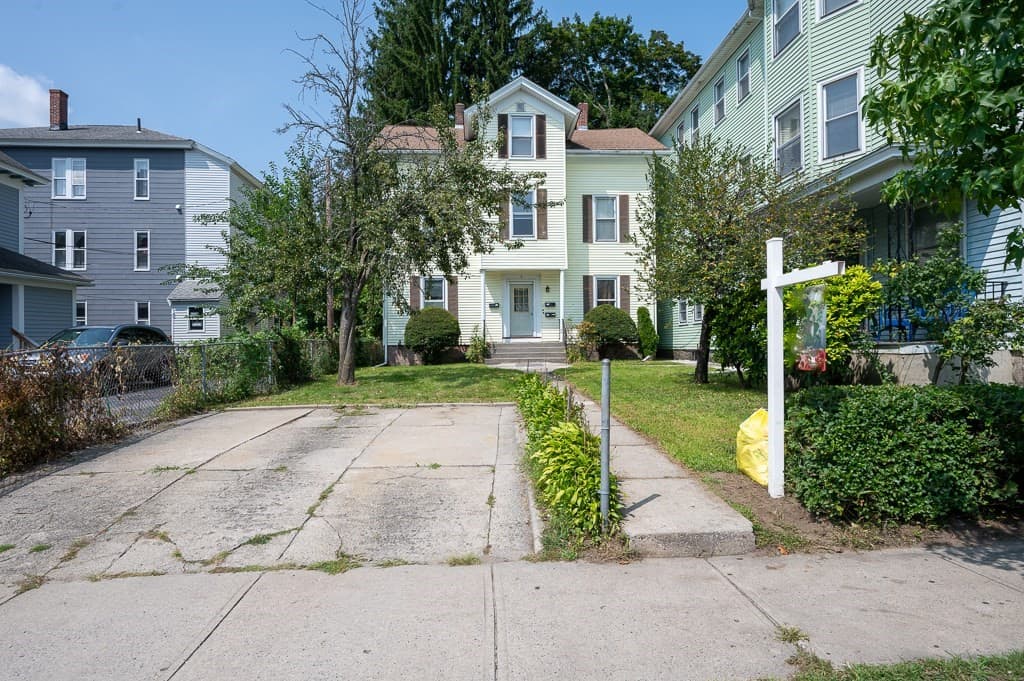Multi-família em Worcester — foto 4