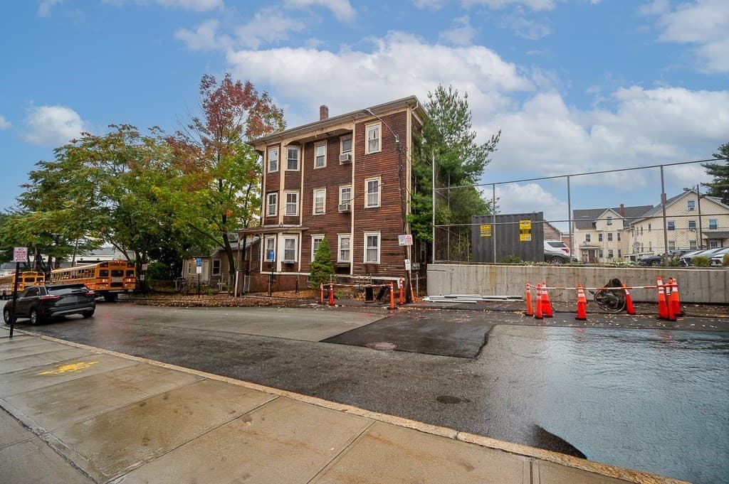 Multi-família em Worcester — foto 4