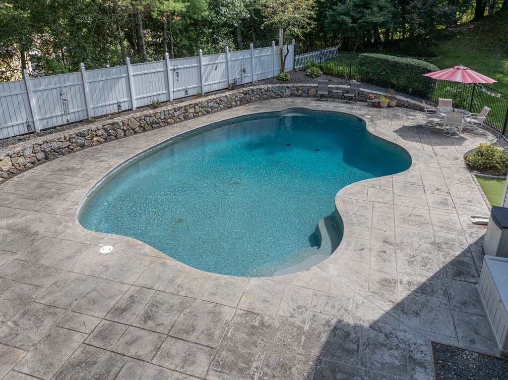 Casa em Holliston — foto 3