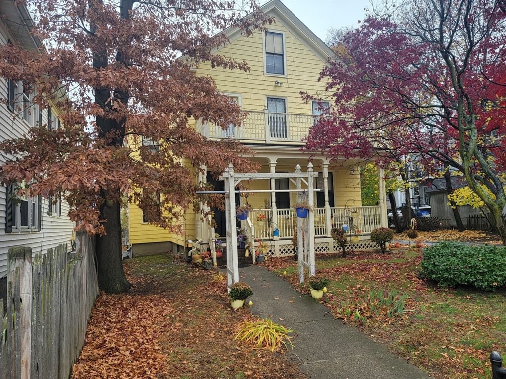 Casa em Medford — foto 2