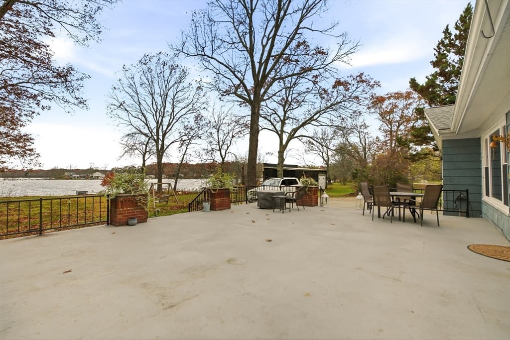 Casa em Tiverton — foto 4