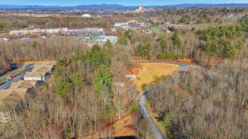 Comercial em Amherst — foto 9