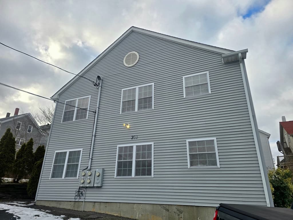 Condomínio em Fall River