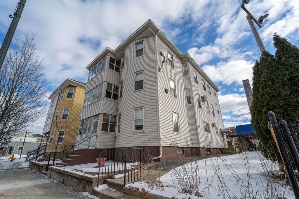 Multi-família em Worcester — foto 2
