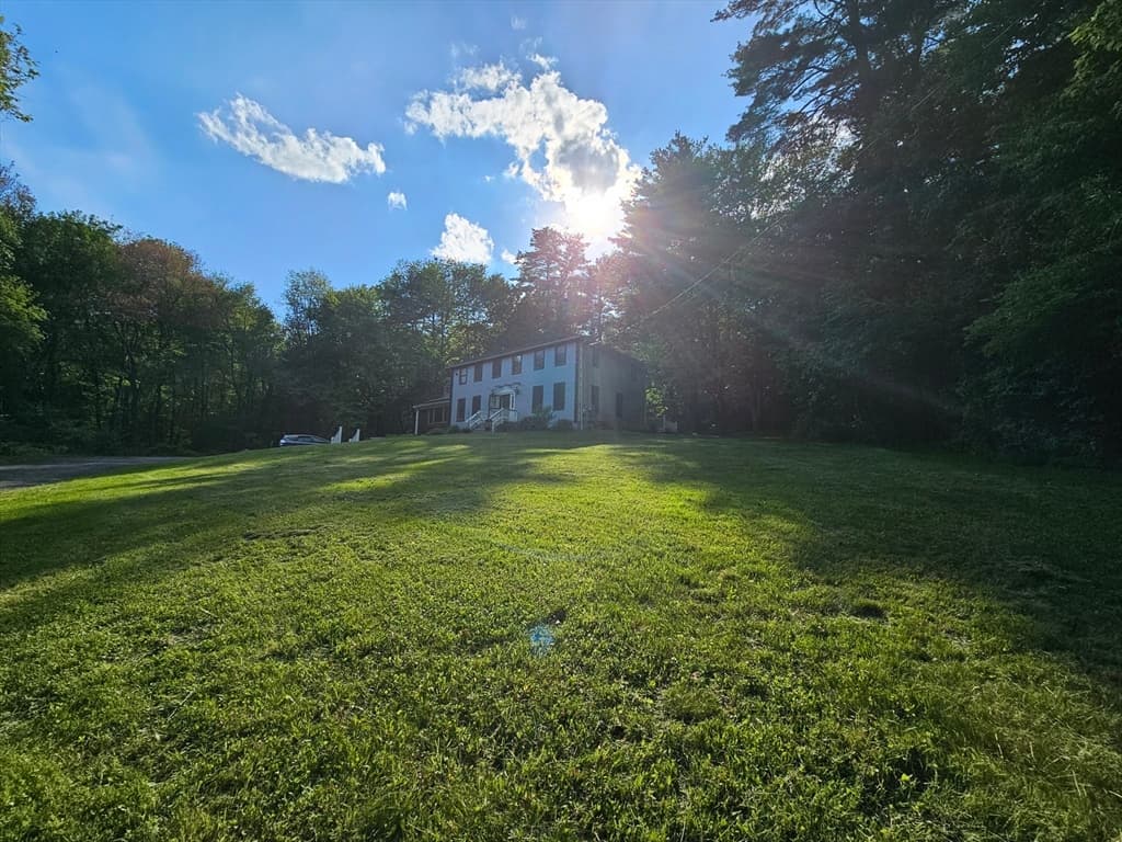 Casa em Hopkinton — foto 2