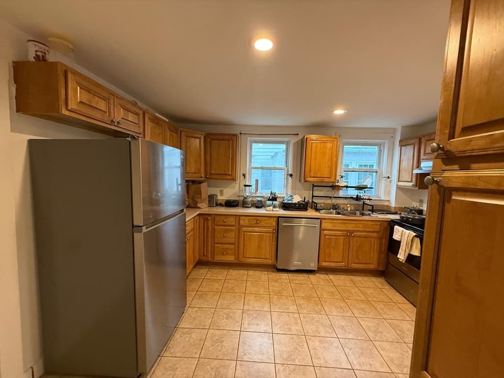 Casa em Framingham — foto 8