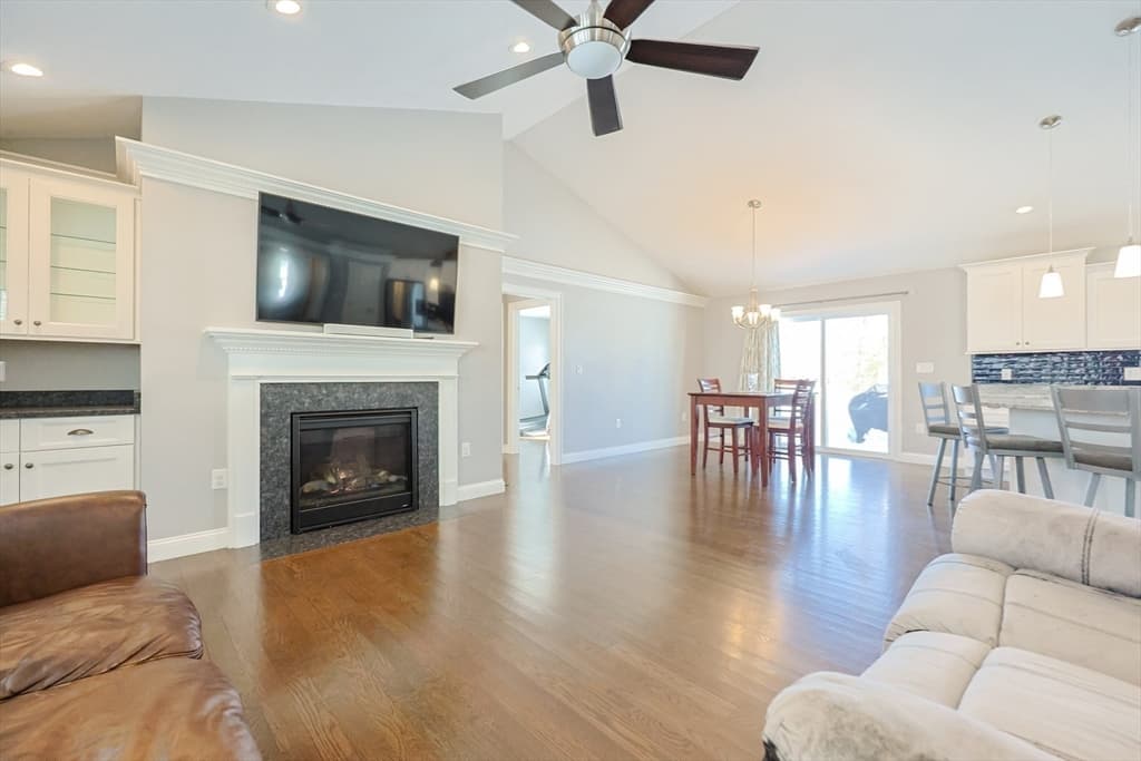 Casa em Attleboro — foto 7