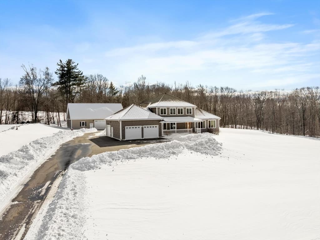 Casa em Lunenburg — foto 4