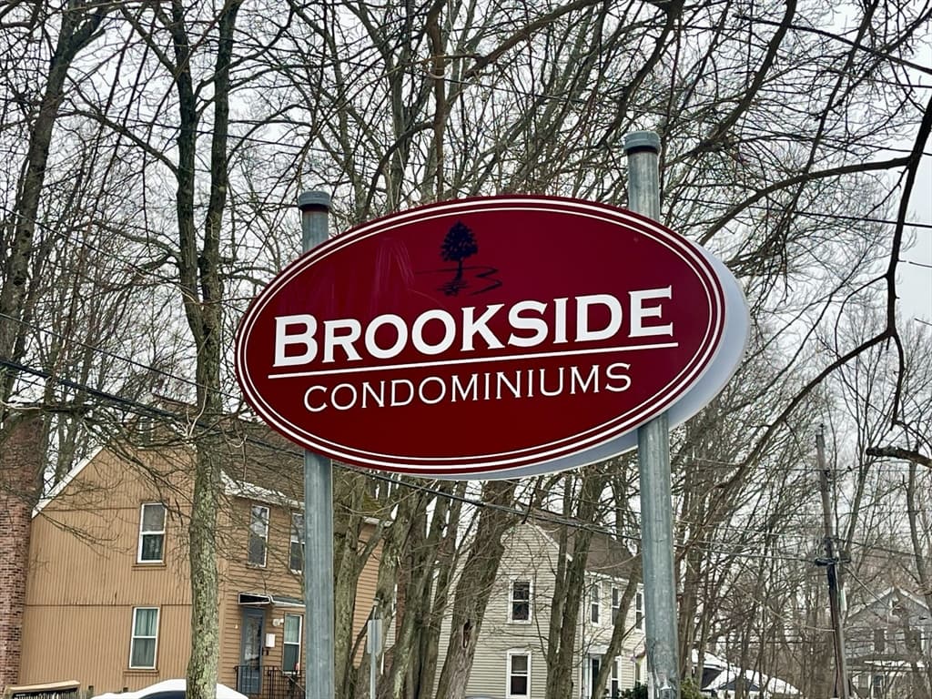 Condomínio em Framingham — foto 2