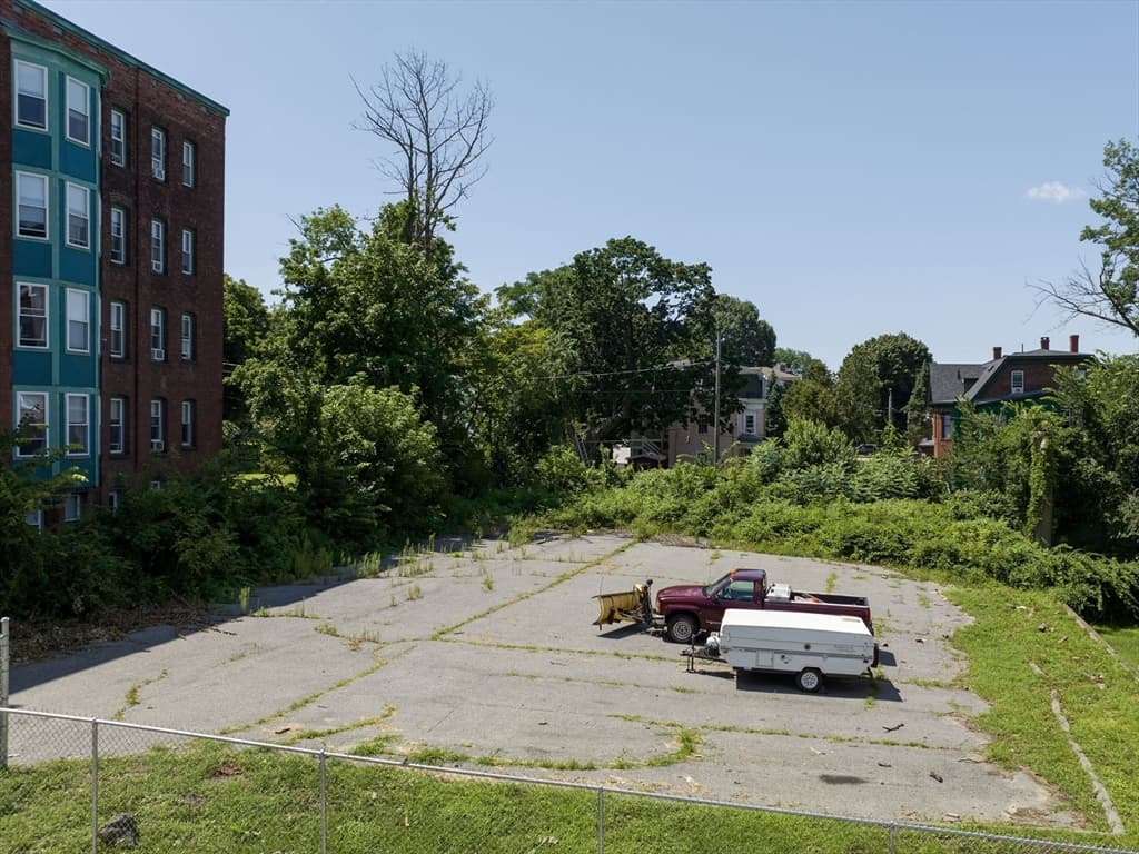 Multi-família em Worcester — foto 3