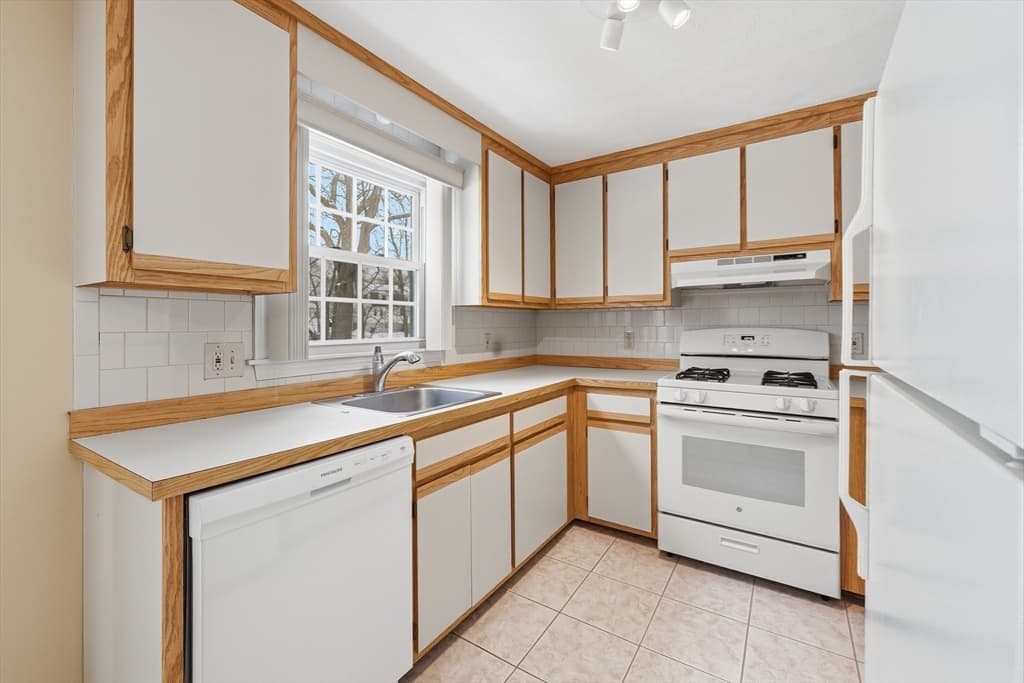 Condomínio em Dracut — foto 7