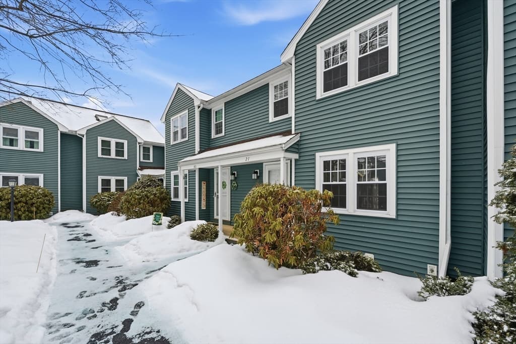 Condomínio em Dracut