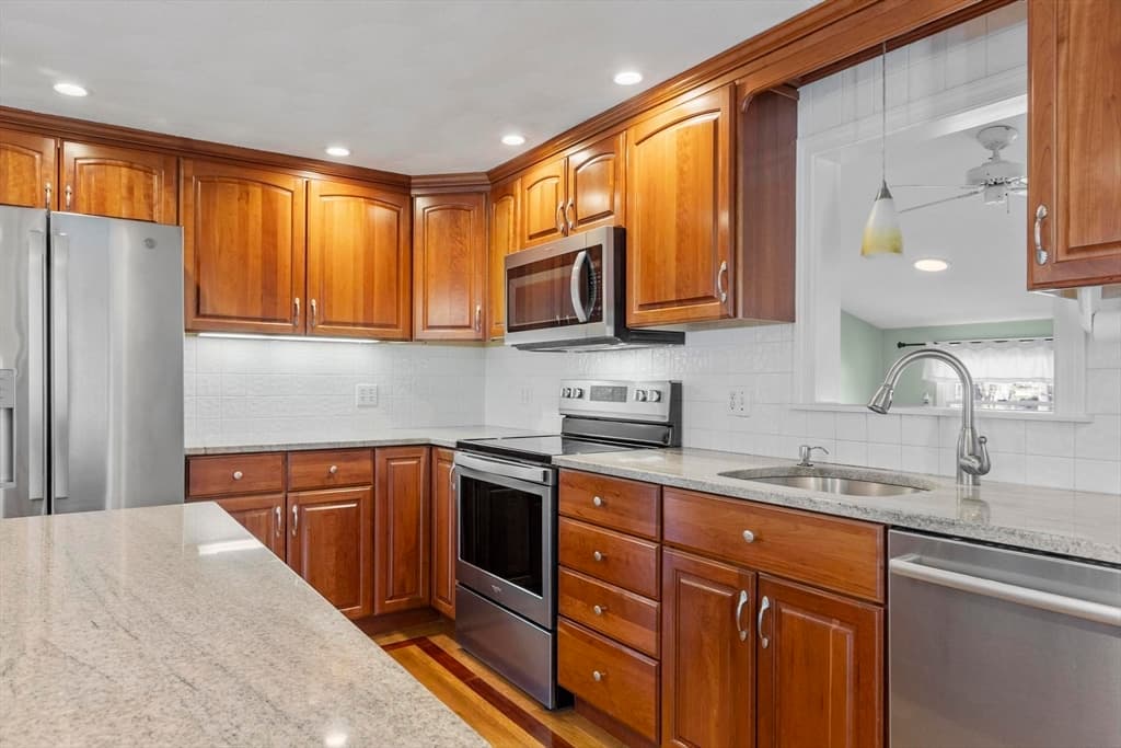 Multi-família em Bedford — foto 3