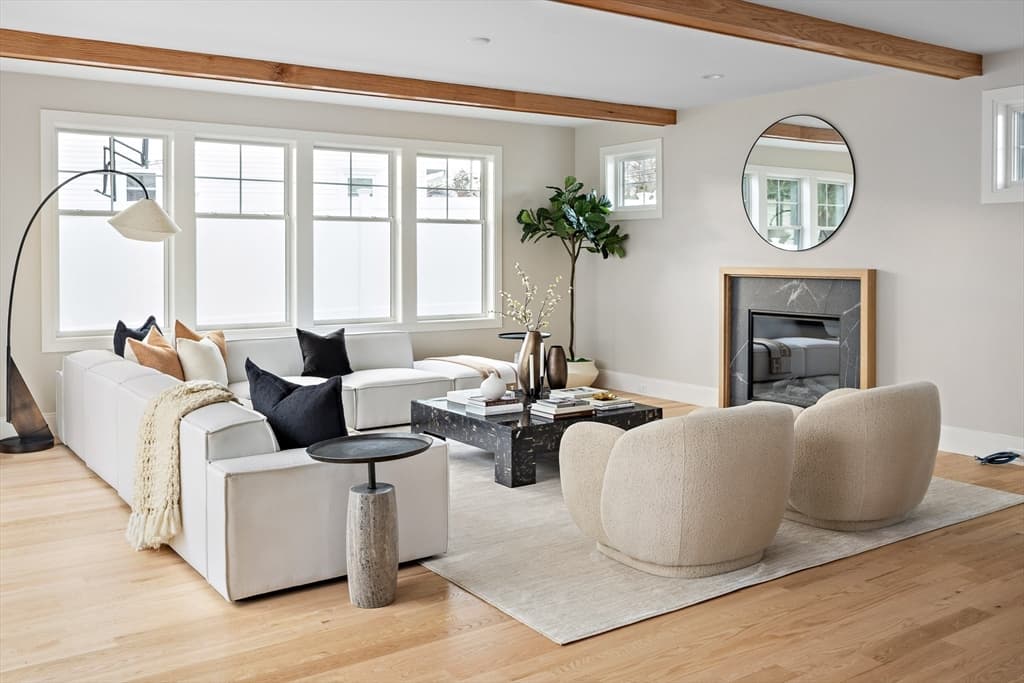 Casa em Natick — foto 9