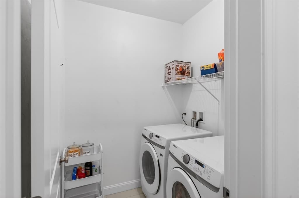 Condomínio em Millbury — foto 4
