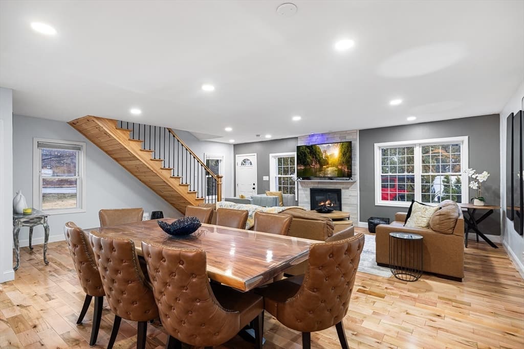 Casa em Northborough — foto 3