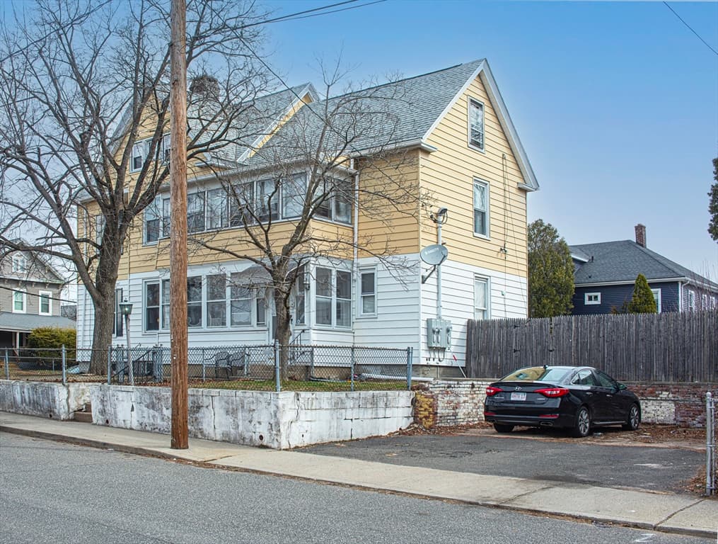 Multi-família em Holyoke — foto 3