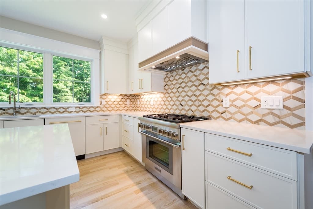 Casa em Natick — foto 8