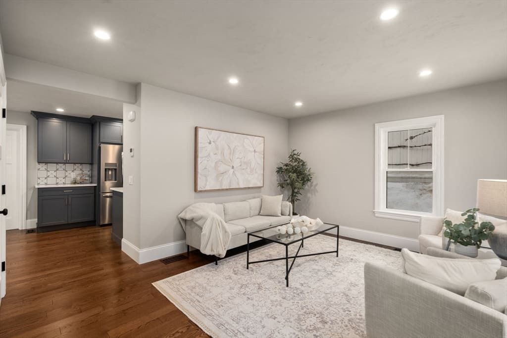 Casa em Hopedale — foto 4