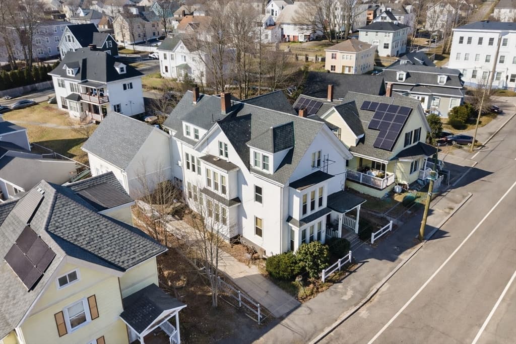 Multi-família em Brockton