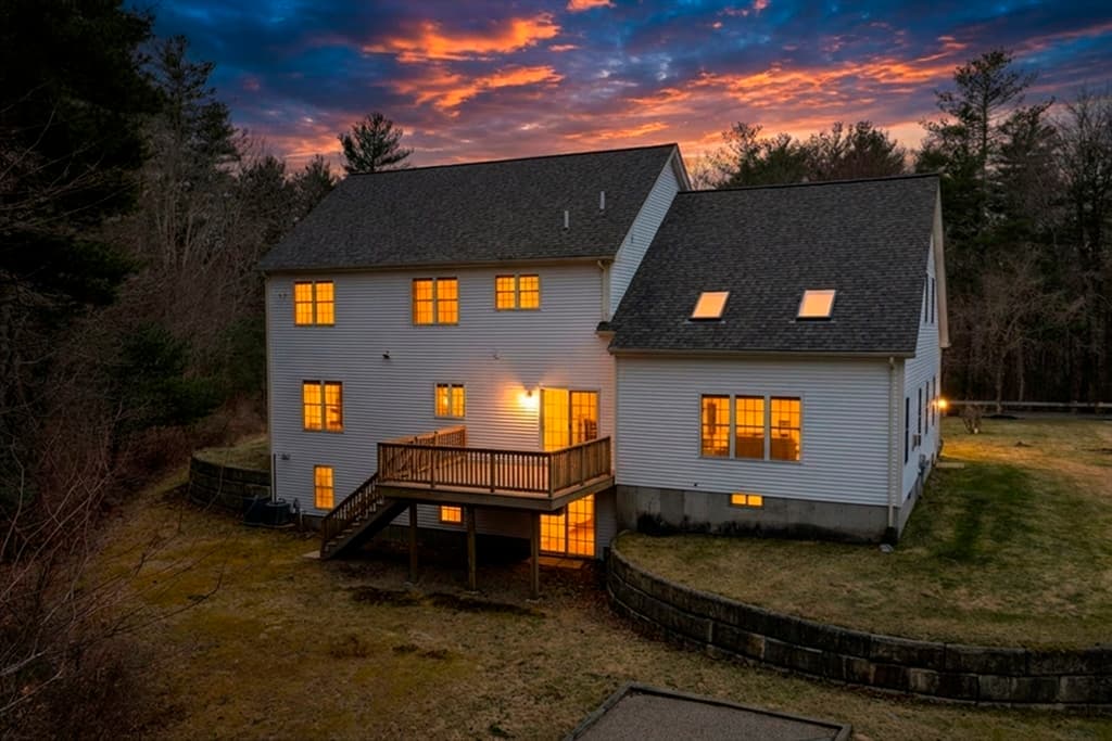 Casa em Raynham — foto 8