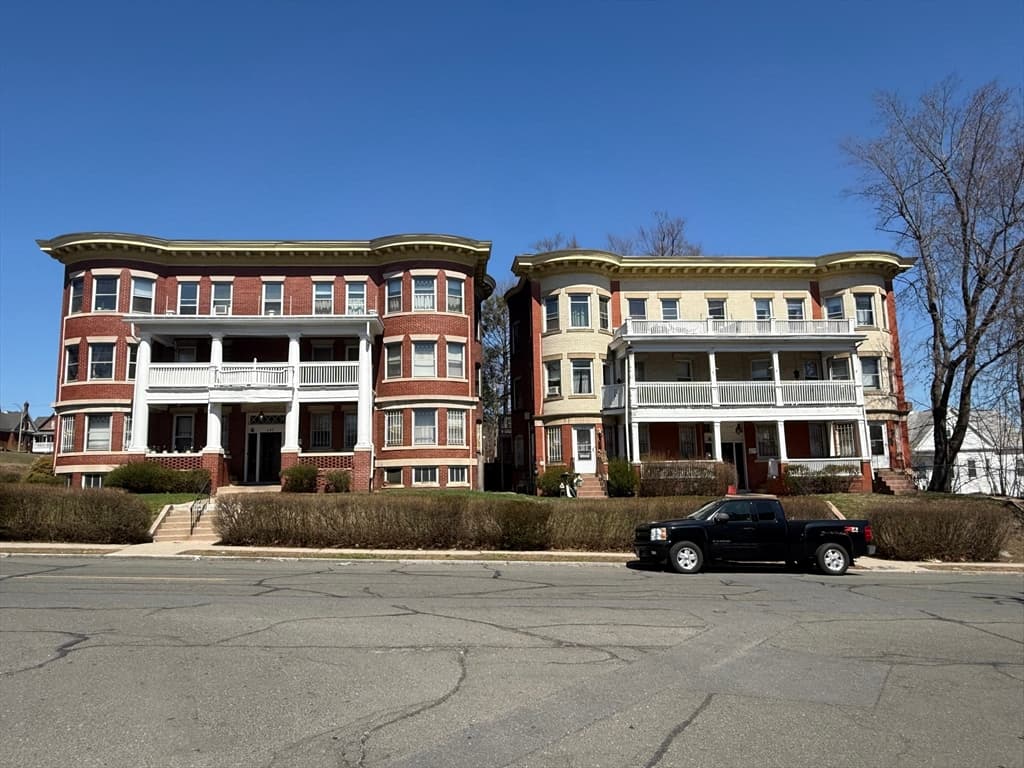 Multi-família em Holyoke