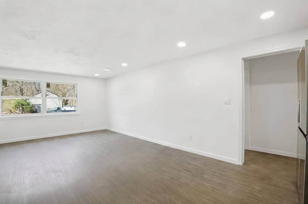 Casa em Brockton — foto 4