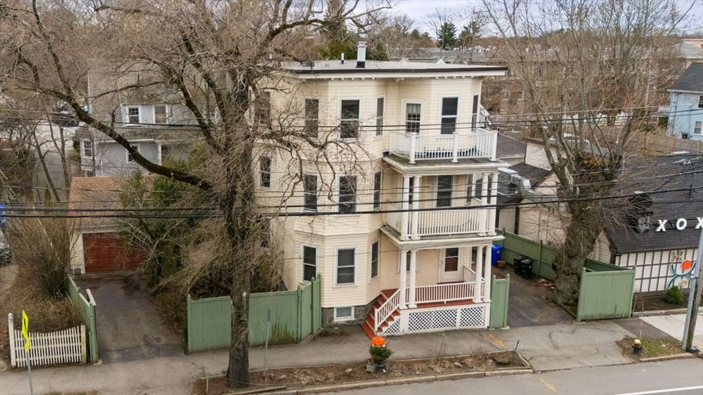 Multi-família em Brookline