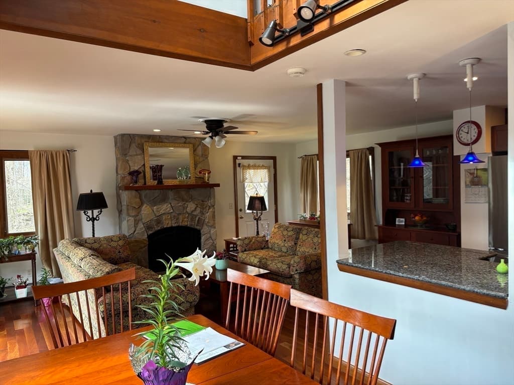 Casa em Tolland — foto 6