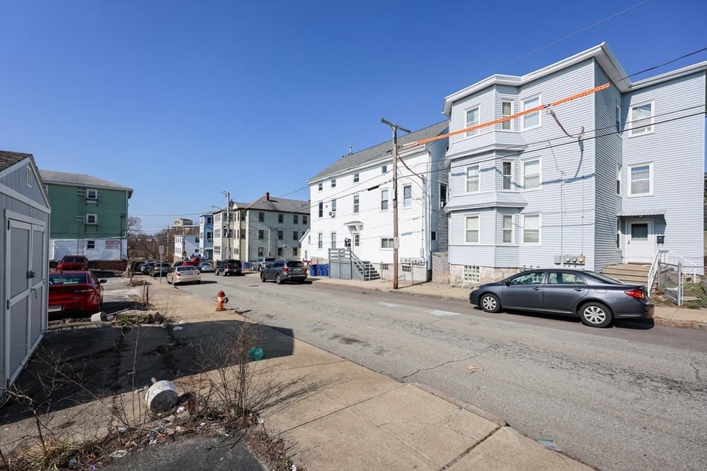 Multi-família em Fall River — foto 4