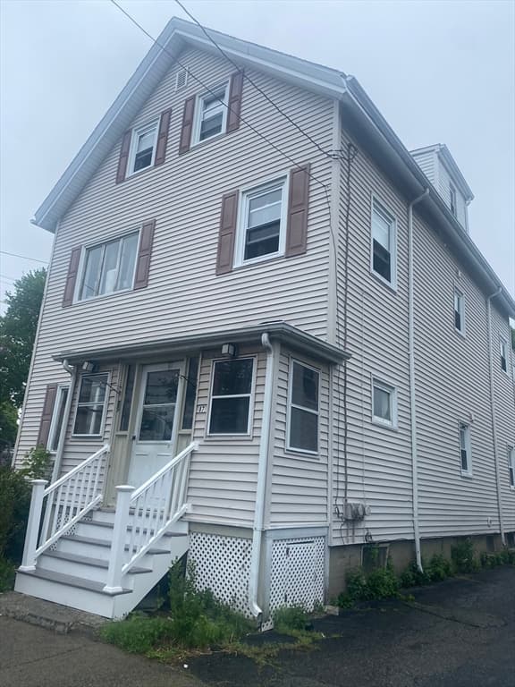 Multi-família em Medford