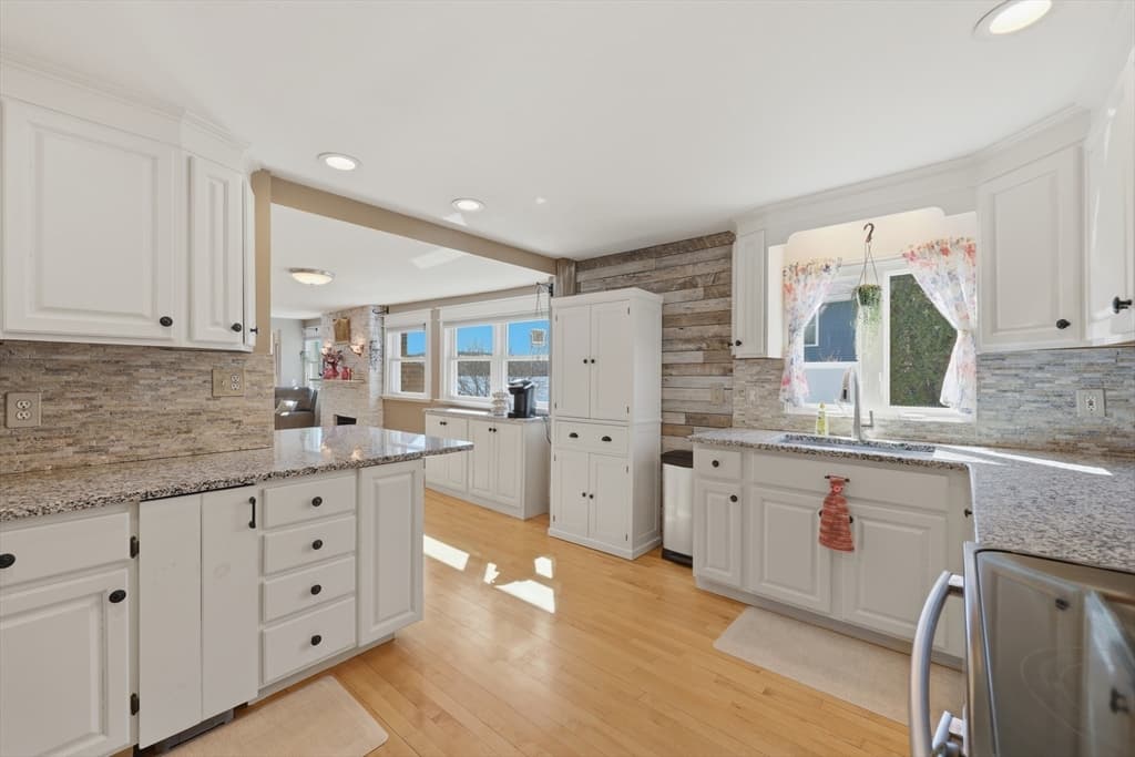 Casa em Lunenburg — foto 6
