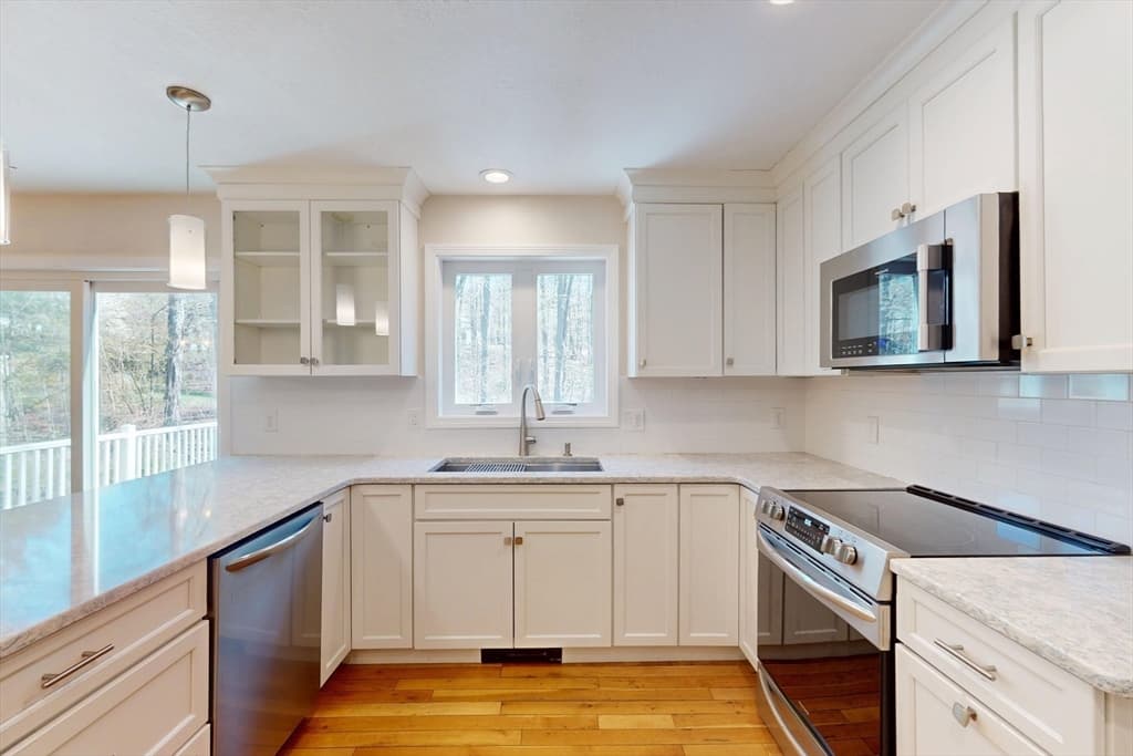 Casa em Belchertown — foto 5