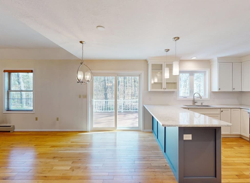 Casa em Belchertown — foto 8