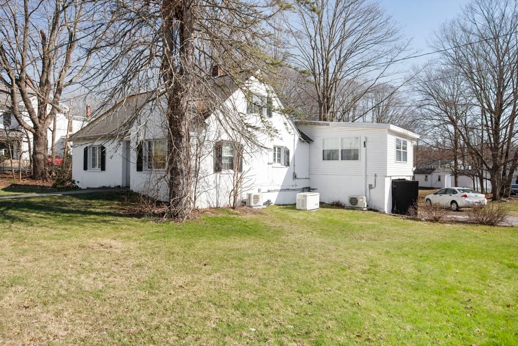 Casa em Foxboro — foto 2