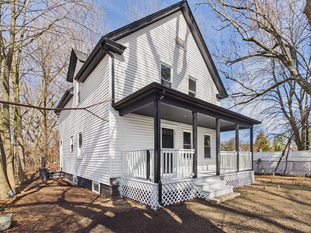 Casa em Attleboro — foto 2