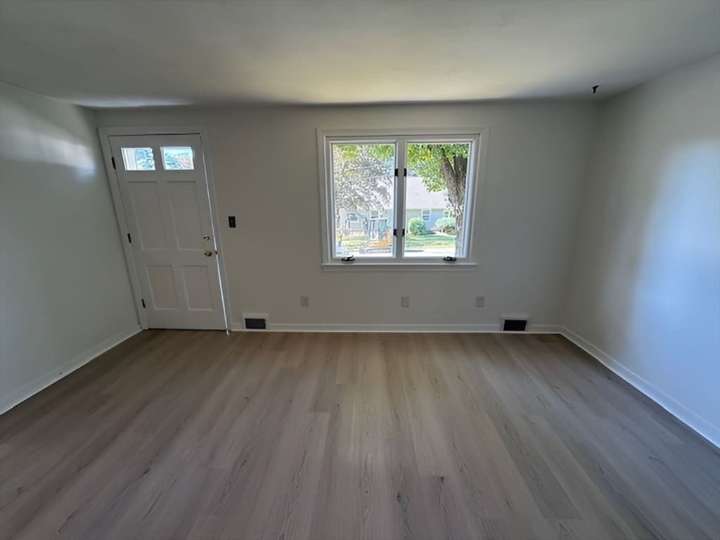 Casa em East Longmeadow — foto 5