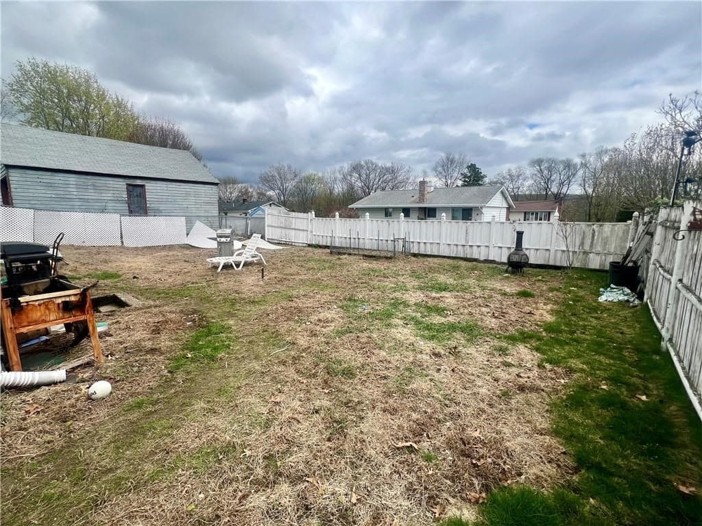 Casa em Woonsocket — foto 6
