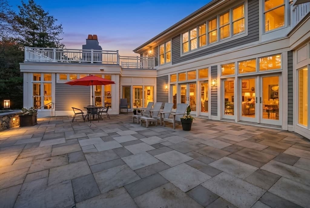 Casa em Longmeadow — foto 3