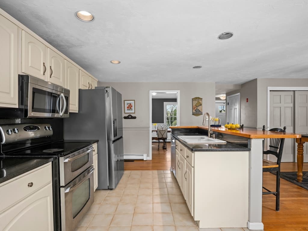 Casa em Millbury — foto 4