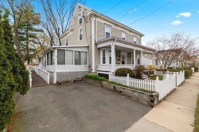 Casa em Medford — foto 2