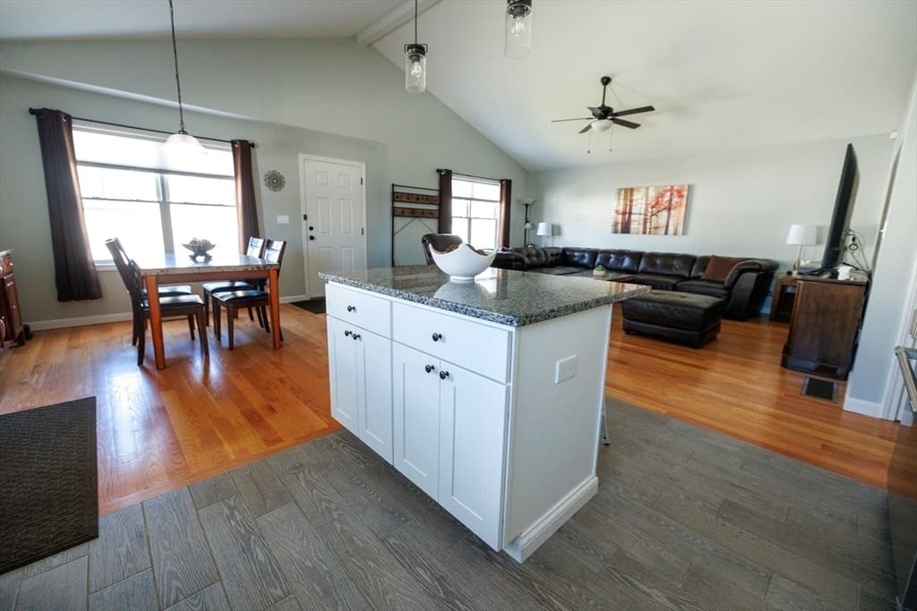 Casa em Fall River — foto 6