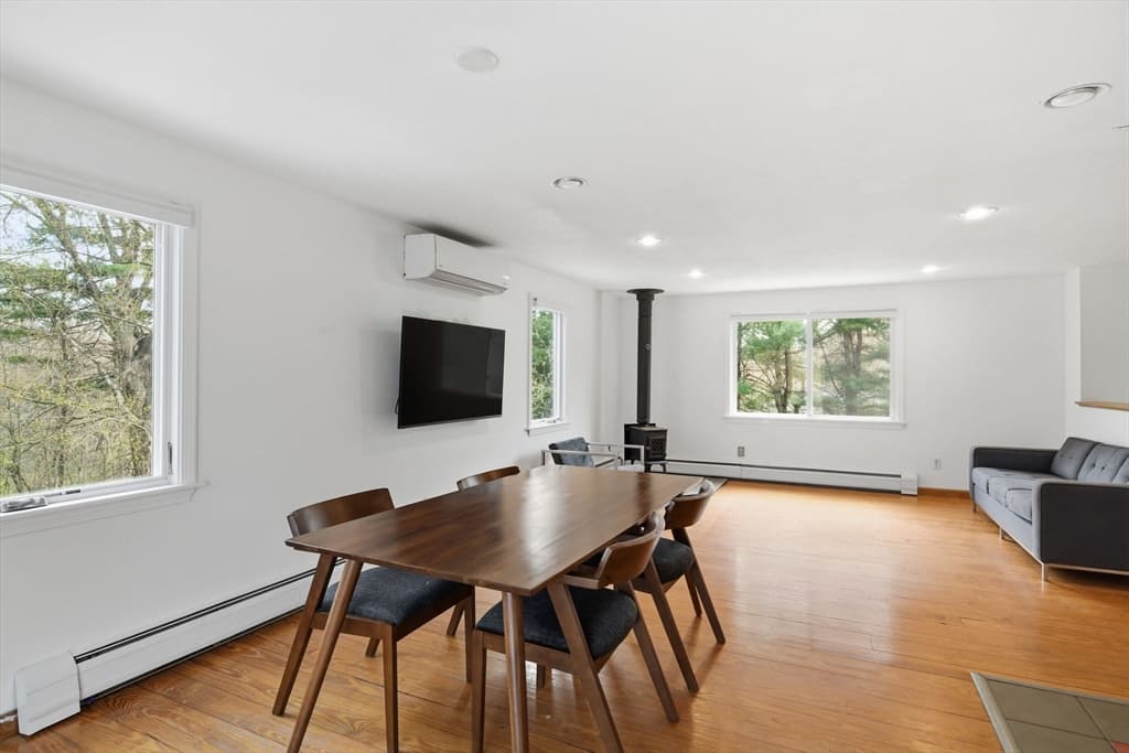 Casa em Easthampton — foto 6