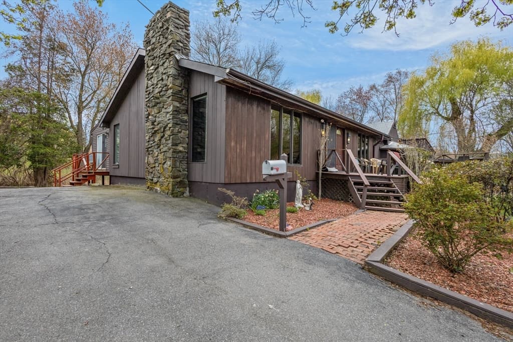 Casa em Seekonk — foto 2