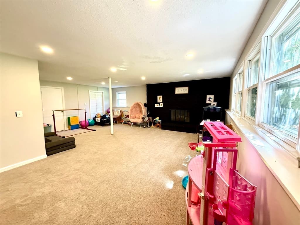 Casa em Dudley — foto 8