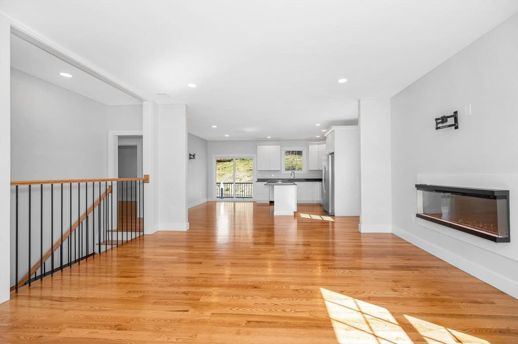 Casa em Lowell — foto 8
