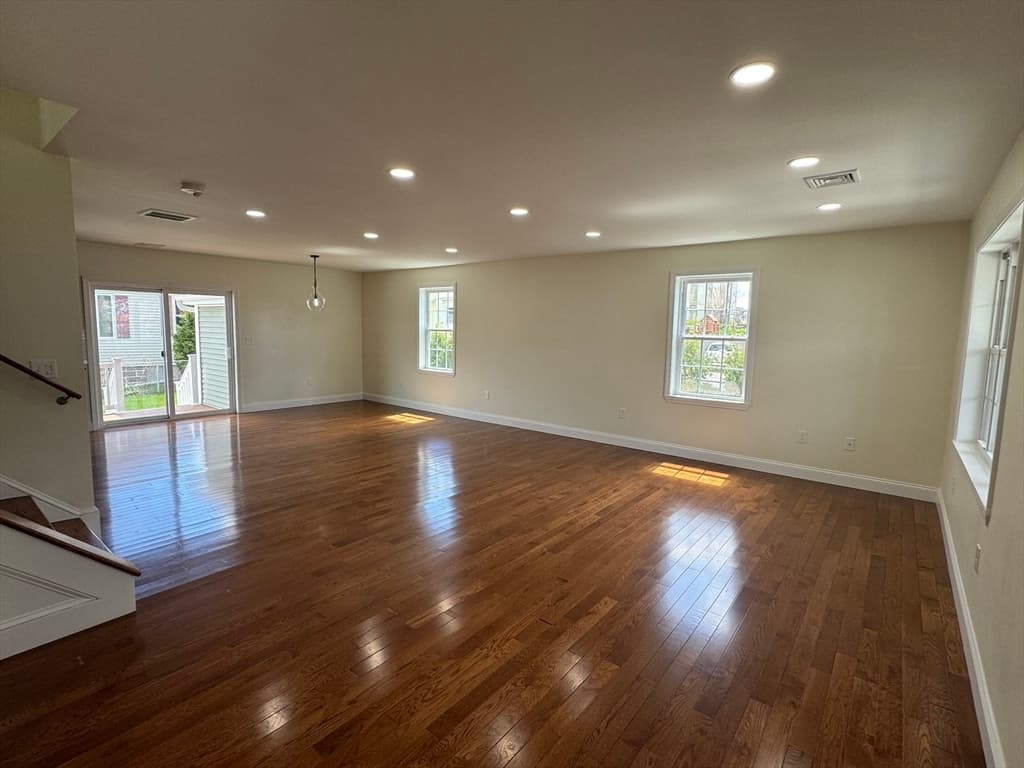 Casa em Fall River — foto 4