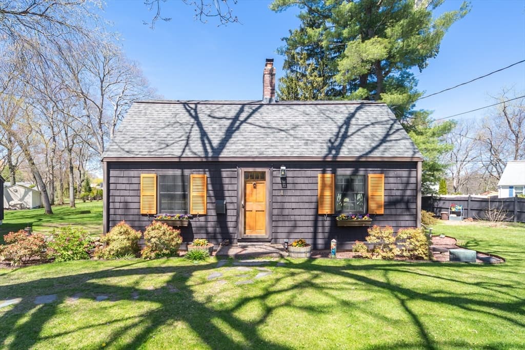 Casa em Natick — foto 2