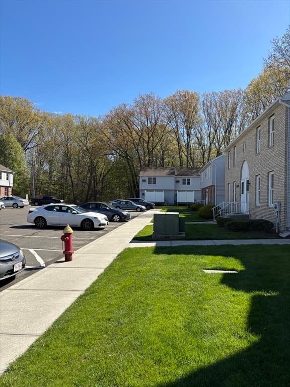 Condomínio em Chicopee — foto 3